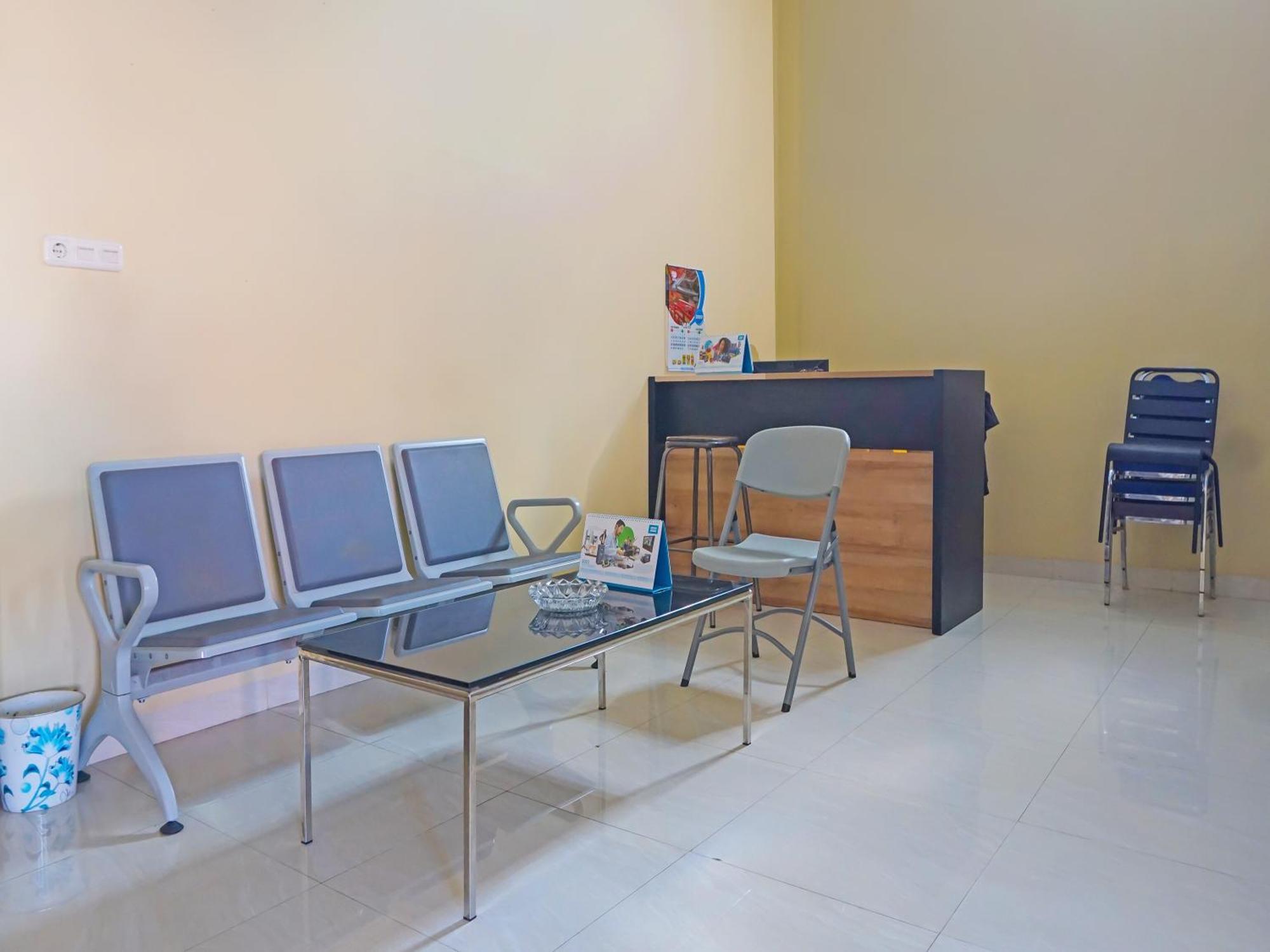 Oyo 93415 Kula Rumbih Syariah Banjarmasin (South Kalimantan)